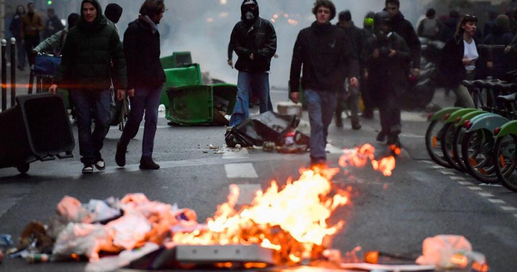 Green light: Macron may raise the retirement age and riots across France again |  outside