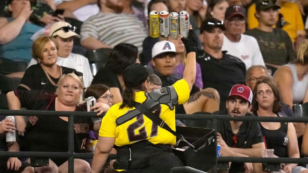 Phillies Matt Straham disagrees with MLB teams extending alcohol sales