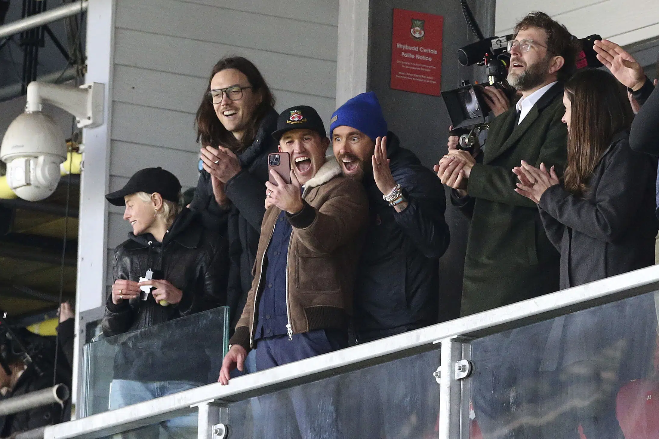 Ryan Reynolds, Rob McElhenney come close to dreaming of Wrexham