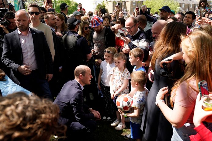 Prince William spoke to the children.