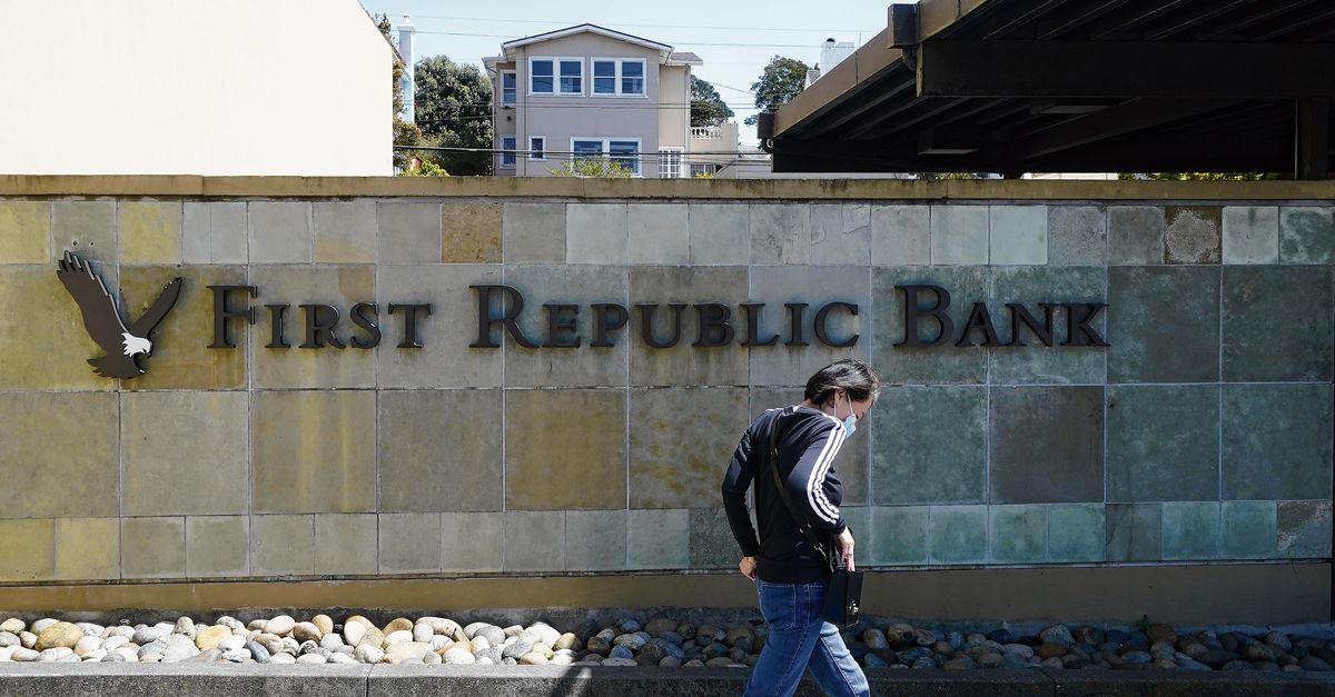 America doesn't want to do without its small regional banks, but how to keep them afloat?