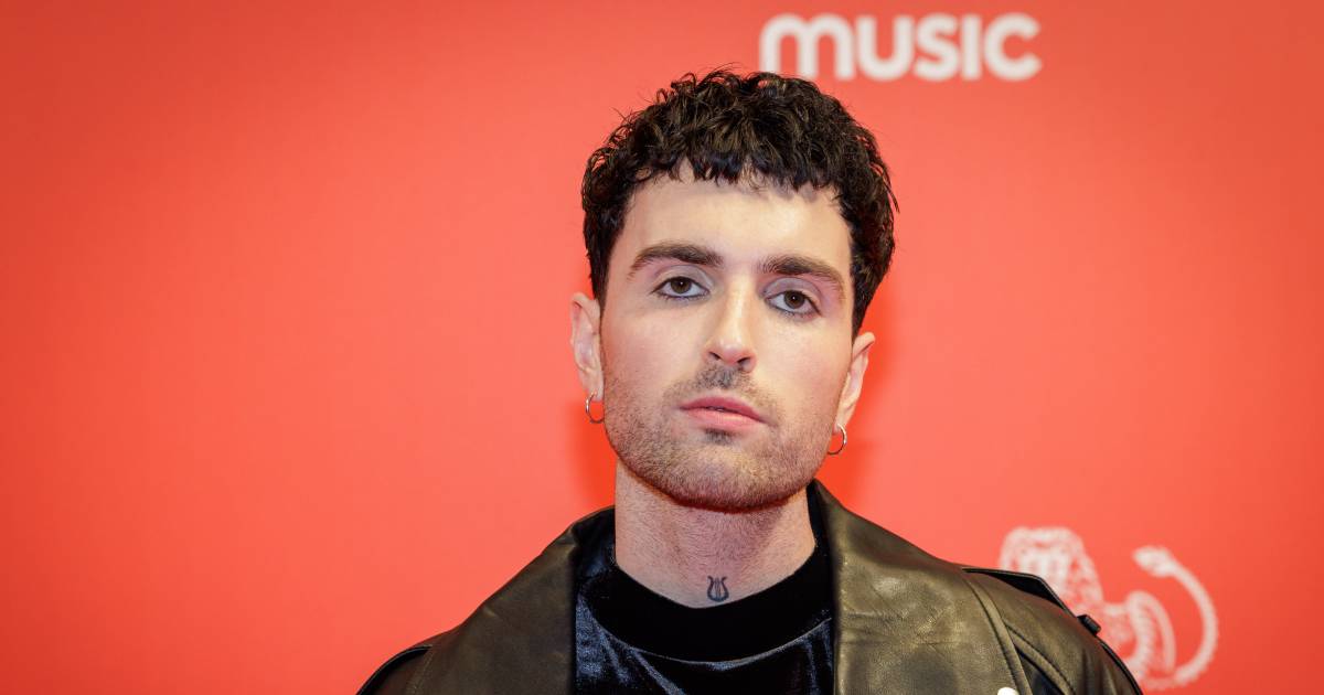 Duncan Laurence 'mentally exhausted' and postpones album: 'I'm so sad' |  Displays
