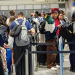 Long queues at British airports due to electronic gate failure |  Economy