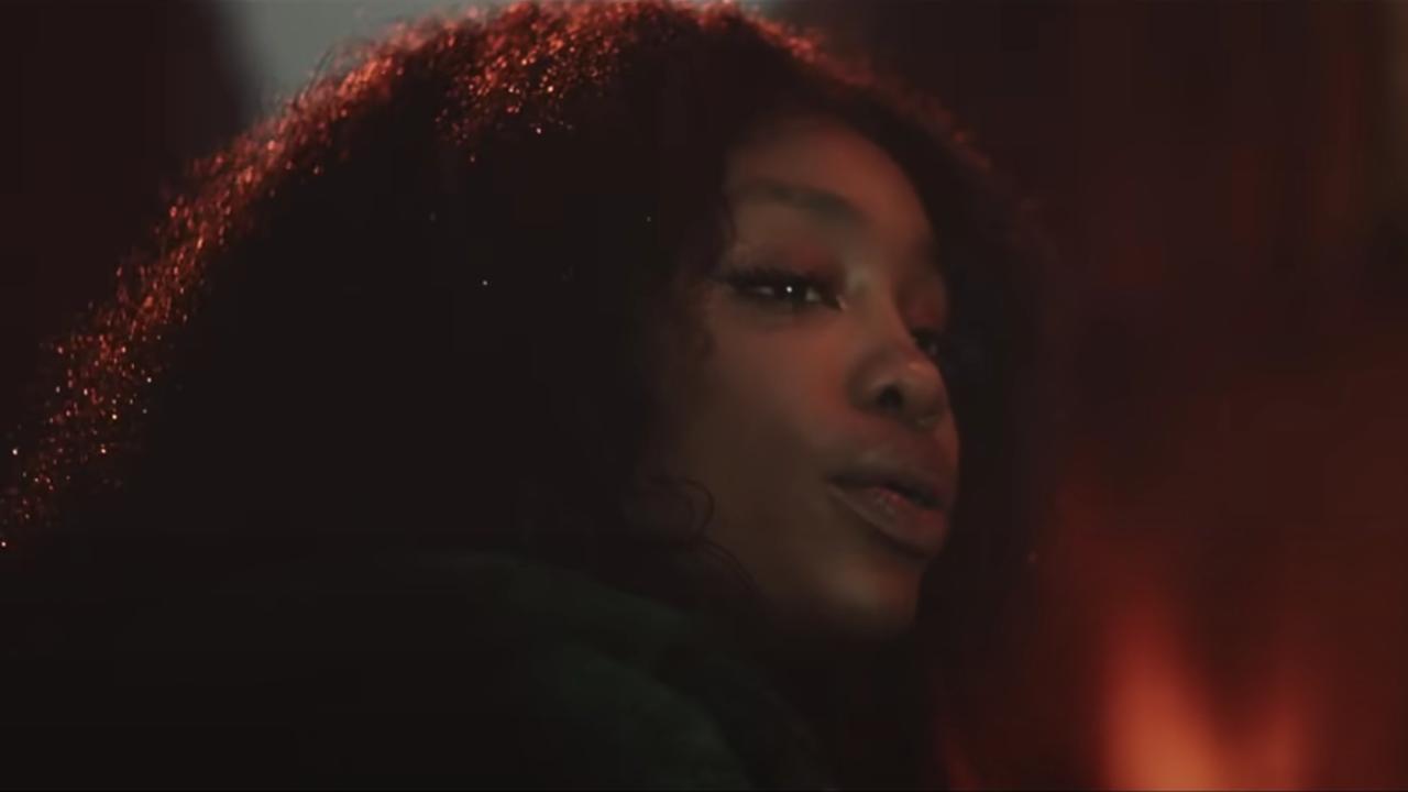 Photo from the video: SZA - Drew Barrymore