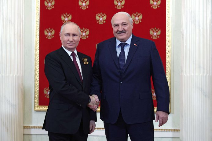 The relationship between Presidents Putin and Lukashenko (Belarus) has changed somewhat since yesterday.