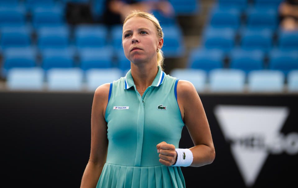 MELBOURNE, AUSTRALIA - JANUARY 17: Anett Kontaveit of Estonia takes action against Julia Graber of Austria during her first round match on day two of the 2023 Australian Open at Melbourne Park on January 17, 2023 in Melbourne, Australia (Photo by Robert Prang/Getty) the pictures)