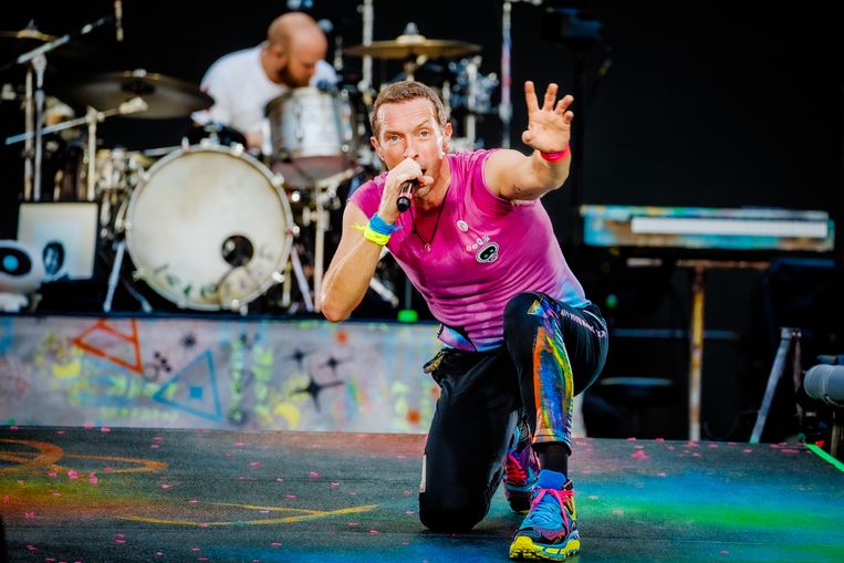 Review: Sing along with Coldplay in the ring