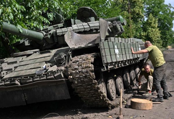 The Ukrainian Army Confirms Gradual Progress in Bashmuyet Wings • Distortion of the Belarusian Embassy in The Hague