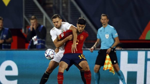 The fight between the United States and Mexico gets out of hand with four red cards