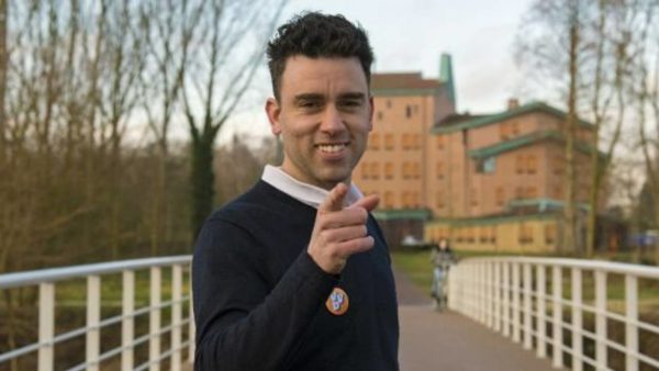 The party chairman of the VVD was reprimanded again for illegally renting a room