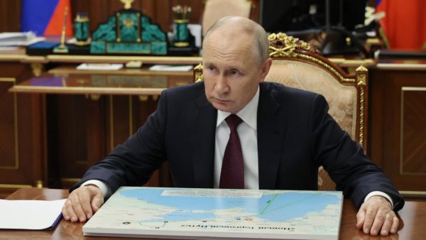 Putin forces mercenaries like Wagner fighters to pledge allegiance to Russia |  outside