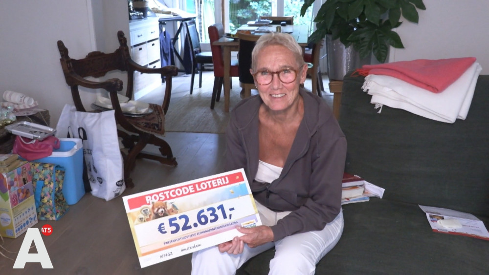 Saffierstraat residents hand out one million euros after the postal code lottery falls