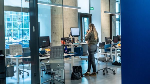 The number of young workers suffering from burnout is increasing, especially women