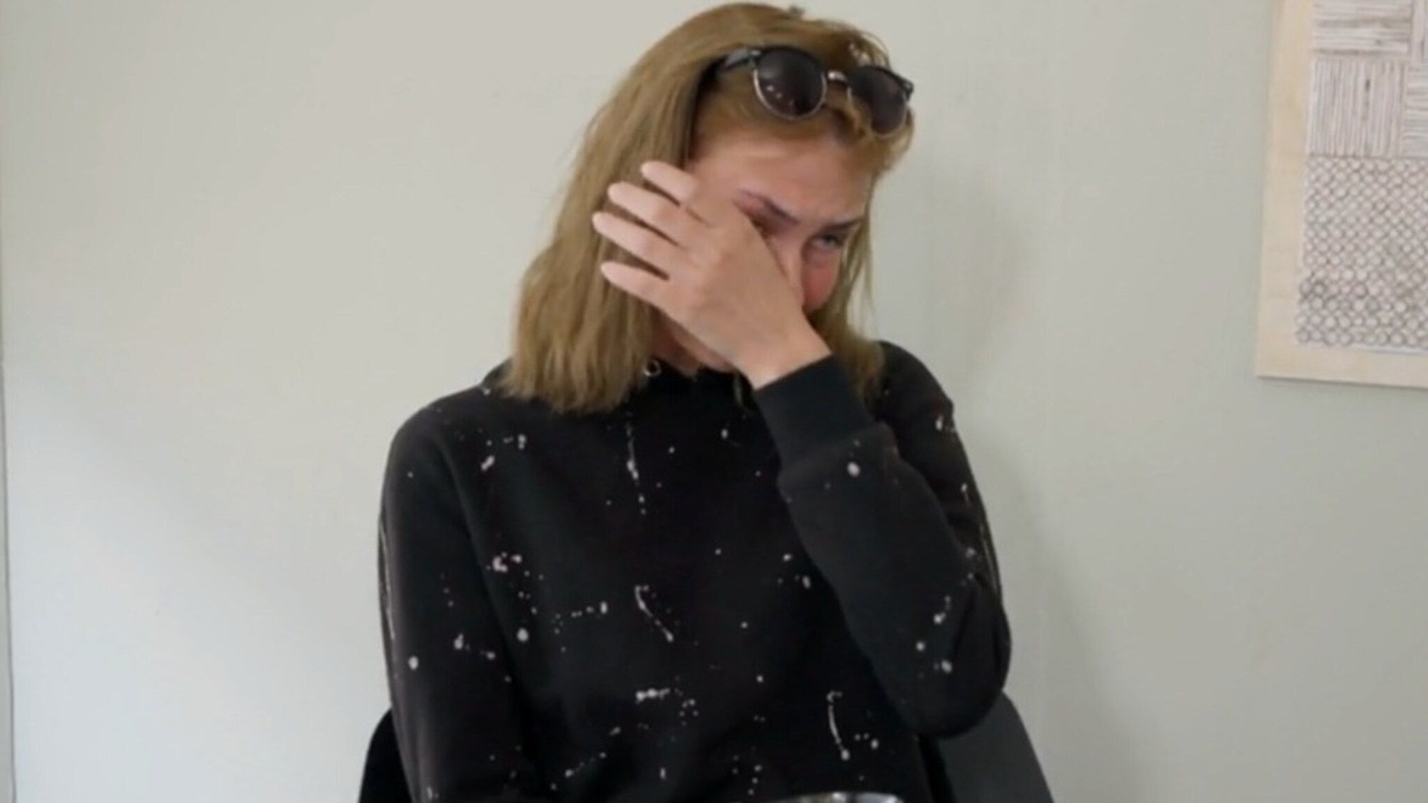 20-year-old Nina bursts into tears as she says: 'The bucket is full'