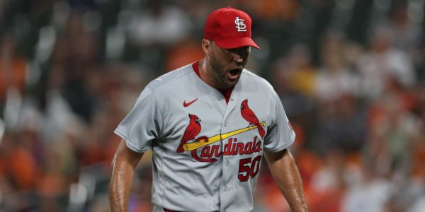 Adam Wainwright’s 200th win could make the Cardinals’ season a memorable one