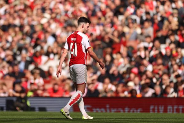 Arsenal midfielder Declan Rice avoids serious injury and undergoes treatment