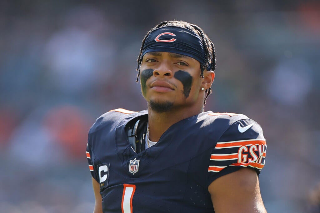 If Justin Fields fails at QB, blame the entire Bears organization