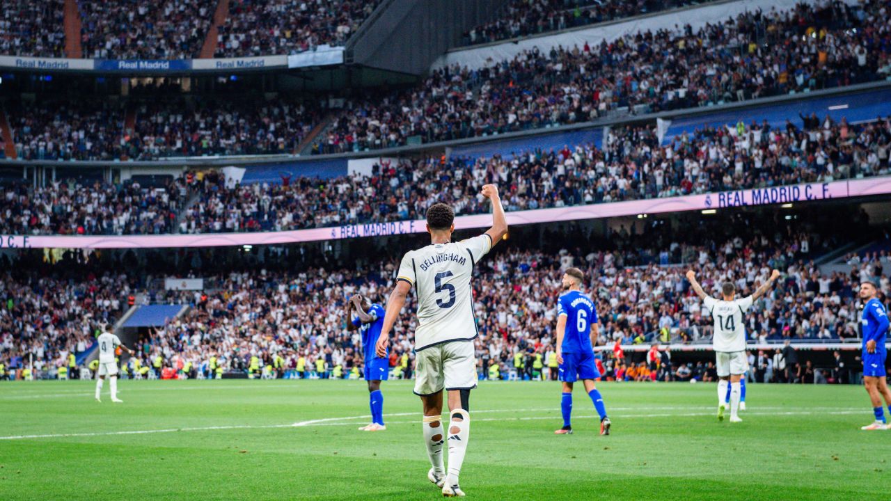 Madrid, Spain - 09/02/2023: Jude Bellingham (Real Madrid) was seen during the LaLiga EA Sports football match between Real Madrid vs. Getafe which was held at the Bernabeu Stadium.  The final result;  Real Madrid 2:1 Getafe.  (Photo by Alberto Jardin/SOPA Images/LightRocket via Getty Images)