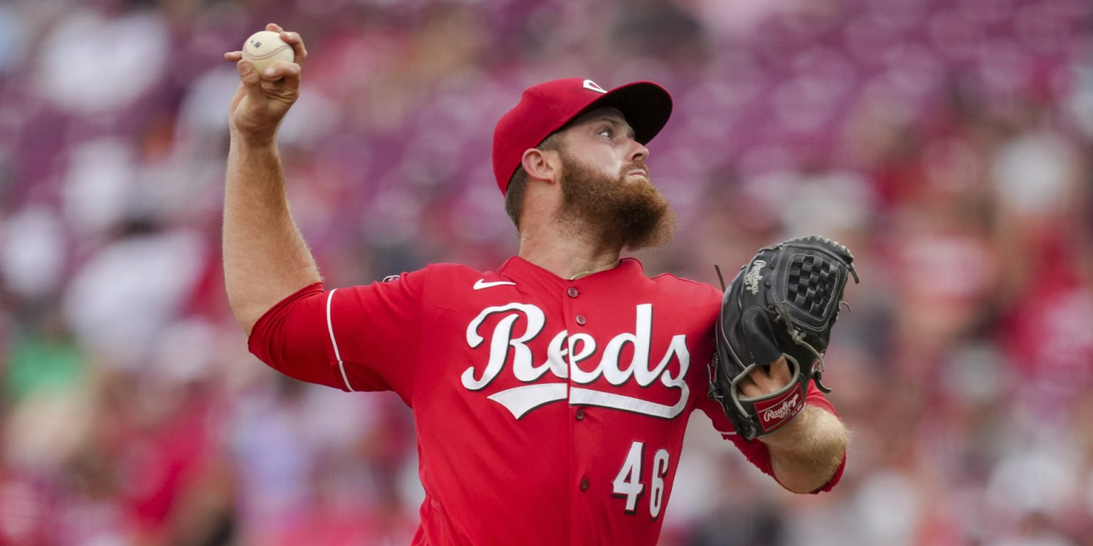 Reds roster struggles with injuries and COVID-19 in win over Mariners