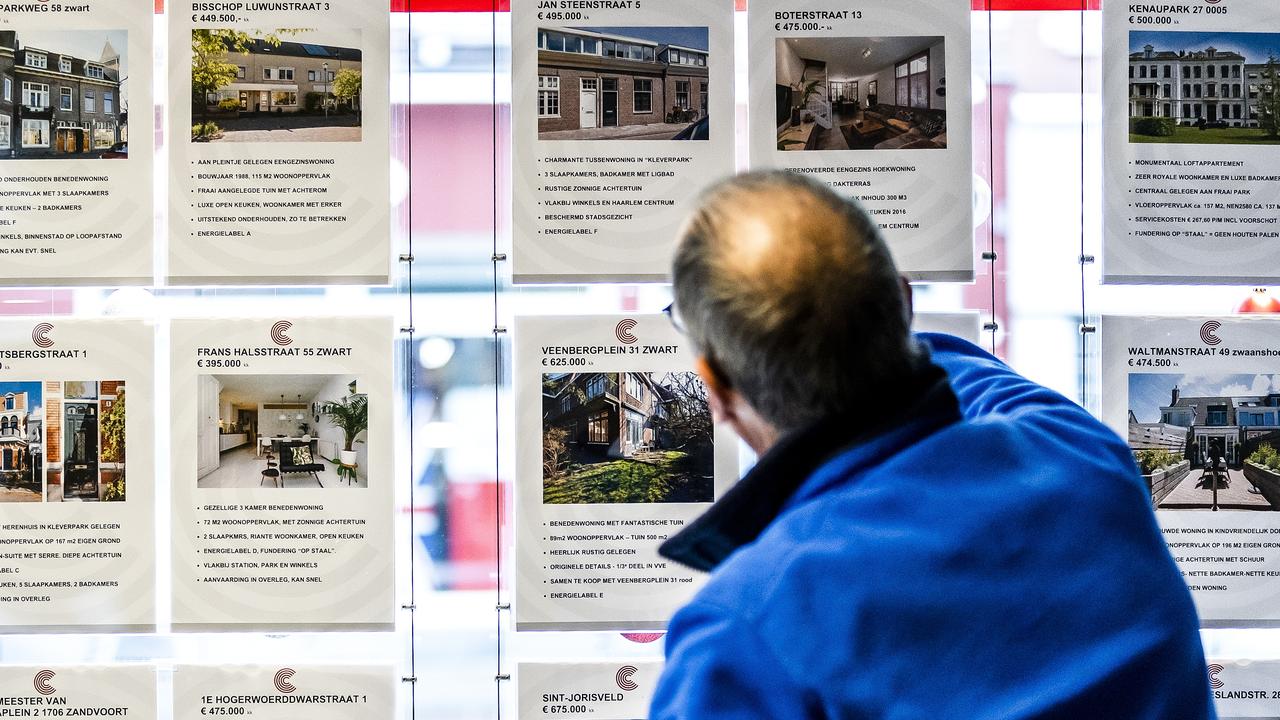 The mortgage market collapsed due to a sharp rise in interest rates  Economy