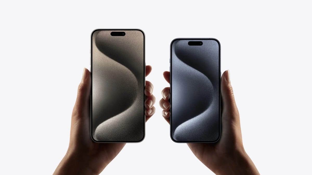 iPhone 15 Pro hands