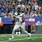 The Seahawks get up early over the Giants as Drew Lock briefly replaces injured Geno Smith