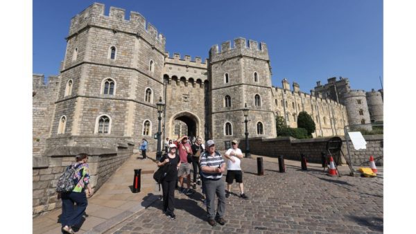 Nine years imprisonment for a man who wanted to kill Queen Elizabeth with a crossbow