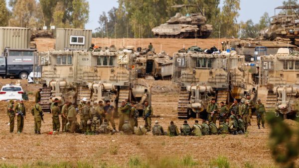 Hundreds of thousands of Palestinians remain in northern Gaza, and Israel remains ambiguous about the attack  Conflict in Gaza