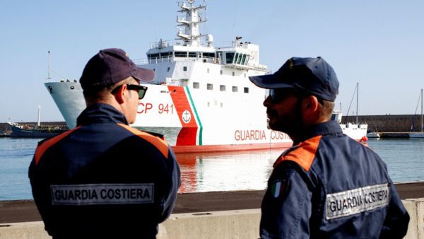A boat carrying 347 migrants arrives in Lampedusa