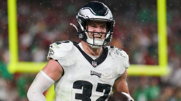 Eagles drop two DBs vs. top-ranked Dolphins offense – NBC Sports Philadelphia