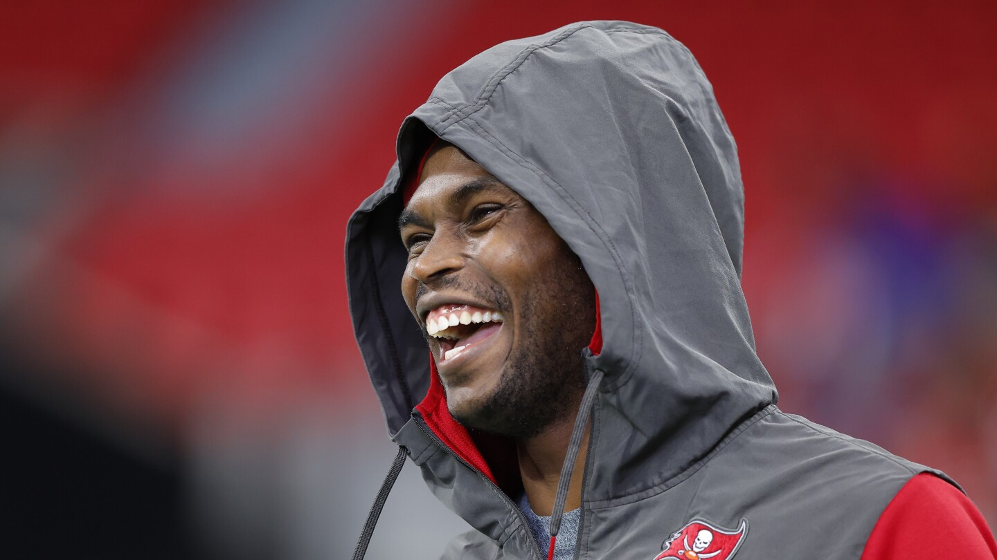 Julio Jones: My mentality is to control, but I will do whatever the Eagles need