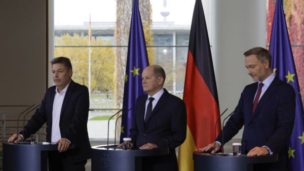 A deep political crisis in Germany due to the budget freeze