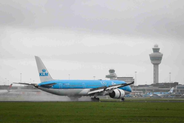 Pressure from the United States and the European Union put an end to Schiphol’s compaction