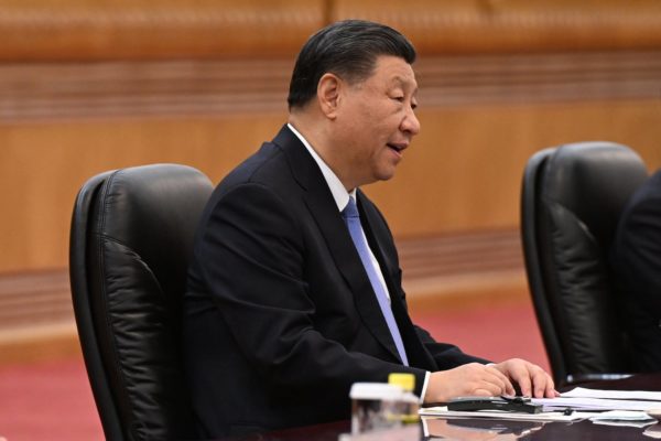 Sources: President Xi dines with top US firms