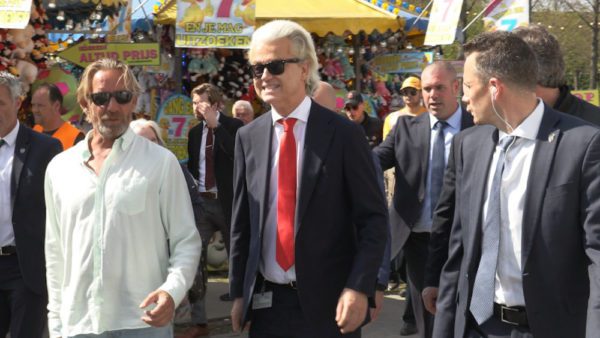 Squatters organize a demonstration on the dam against the Freedom Party’s election victory