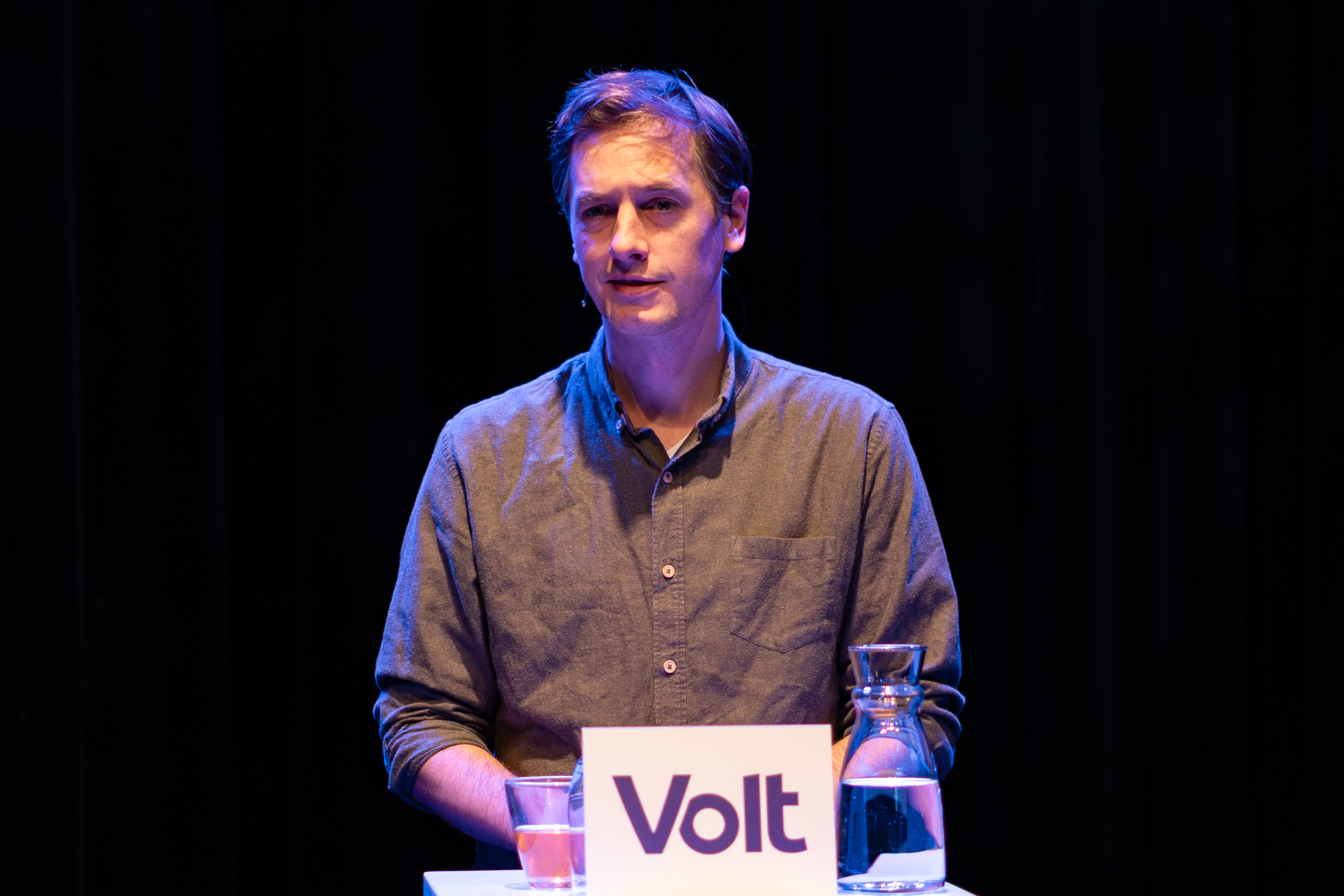 Volt Party leader Lawrence Dassen during the PNR debate.  Photo: Marijn Reichert/BNR