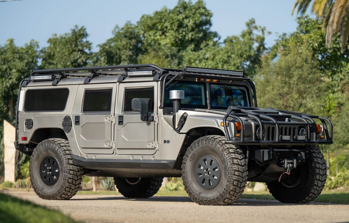 Arguing with the neighbors?  Then this Hummer is the perfect car for you