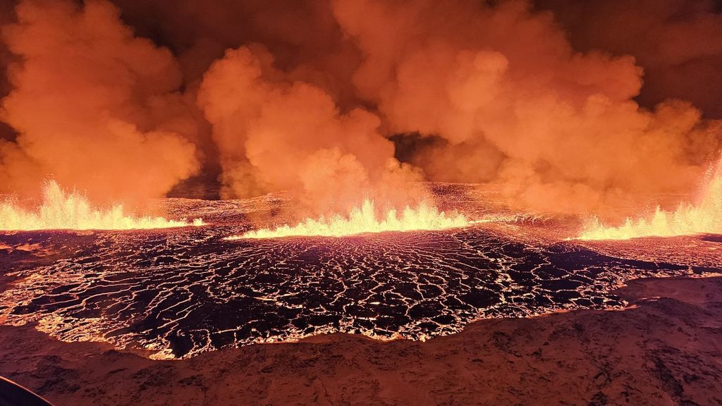 A volcano erupts in Iceland weeks after the village was evacuated