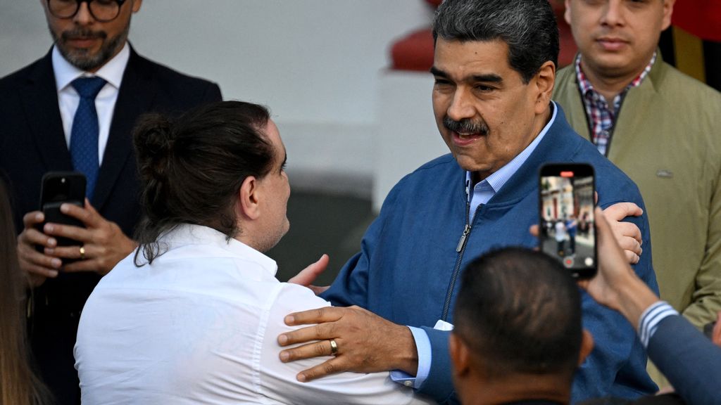 Venezuela transfers ten to US in prisoner swap