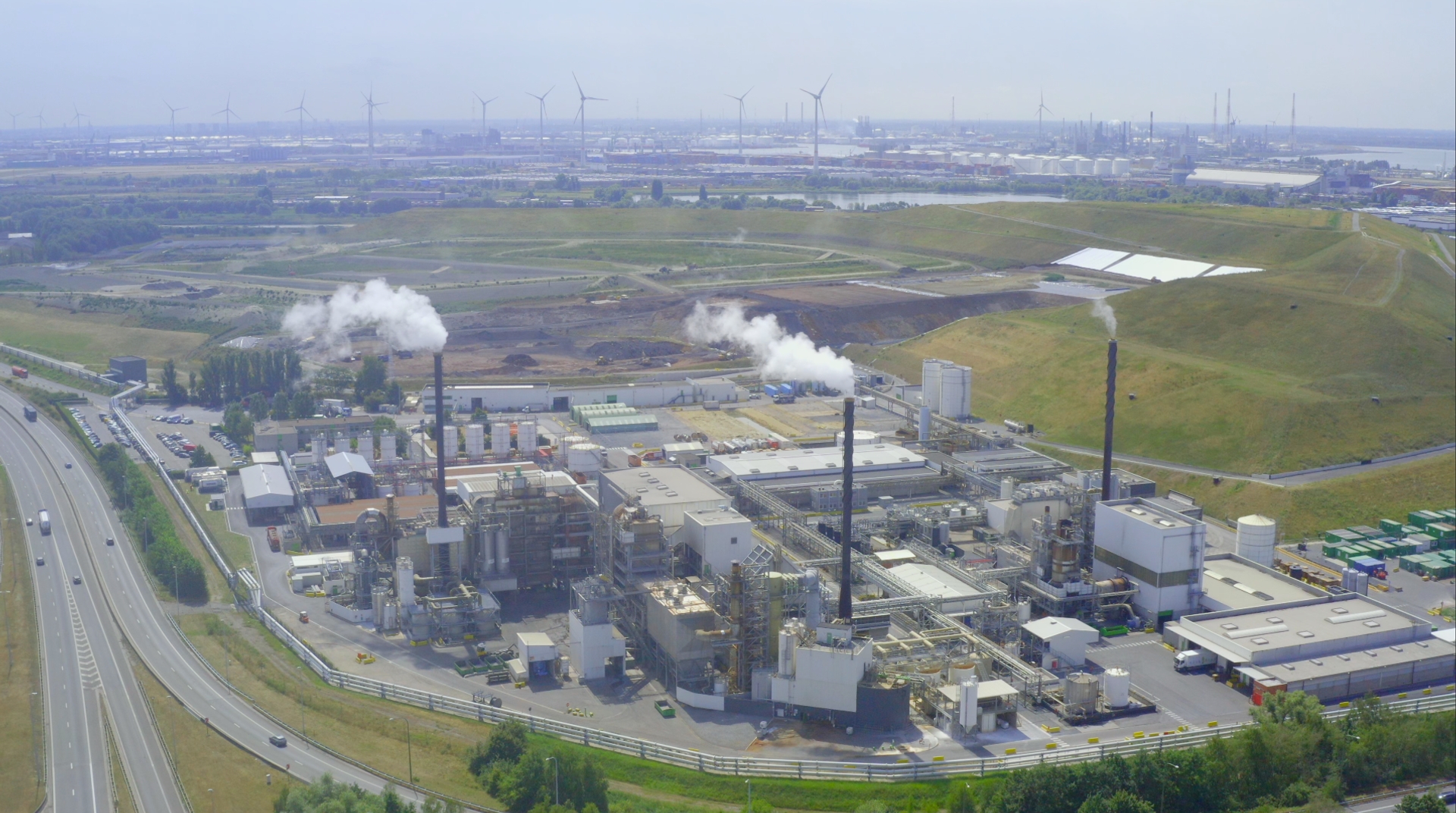 Chemours PFAS waste is incinerated in Belgium if it can't go to the US - Zembla