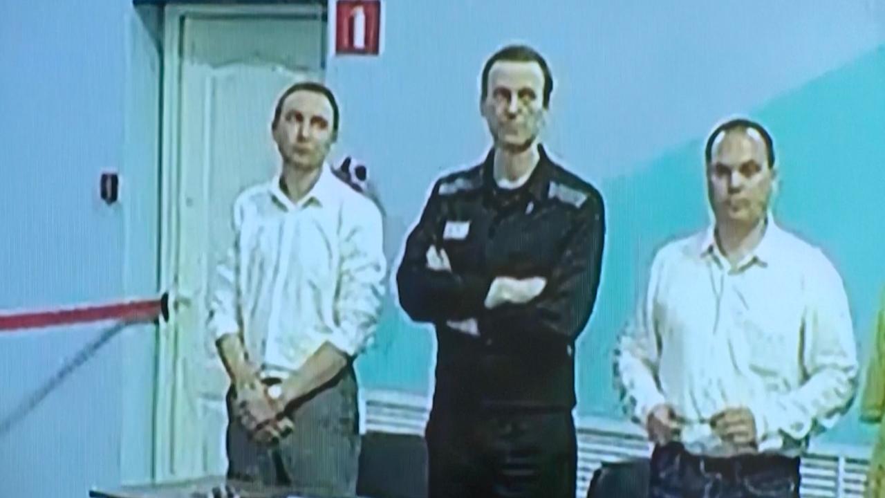 Beeld uit video: Navalny krijgt 19 jaar cel in Russisch schijnproces