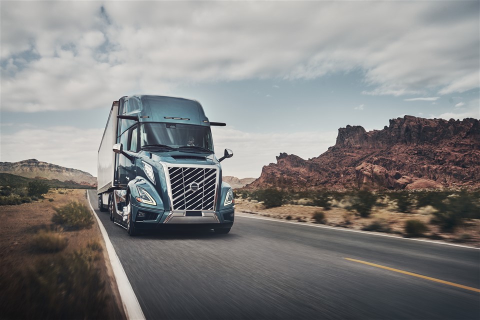 Volvo introduces the new VNL