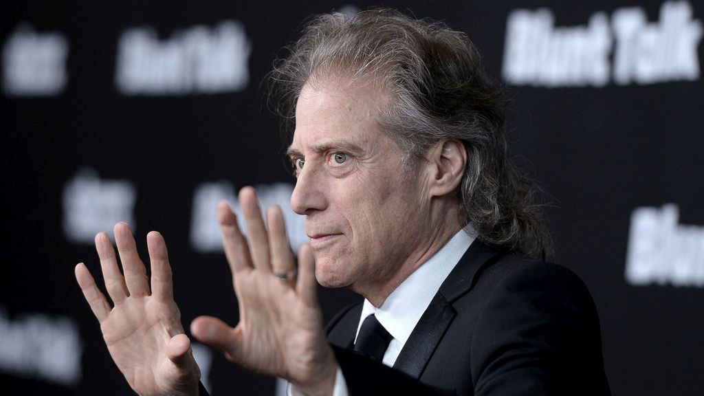 Comedian Richard Lewis (Curb Your Enthusiasm) has died.