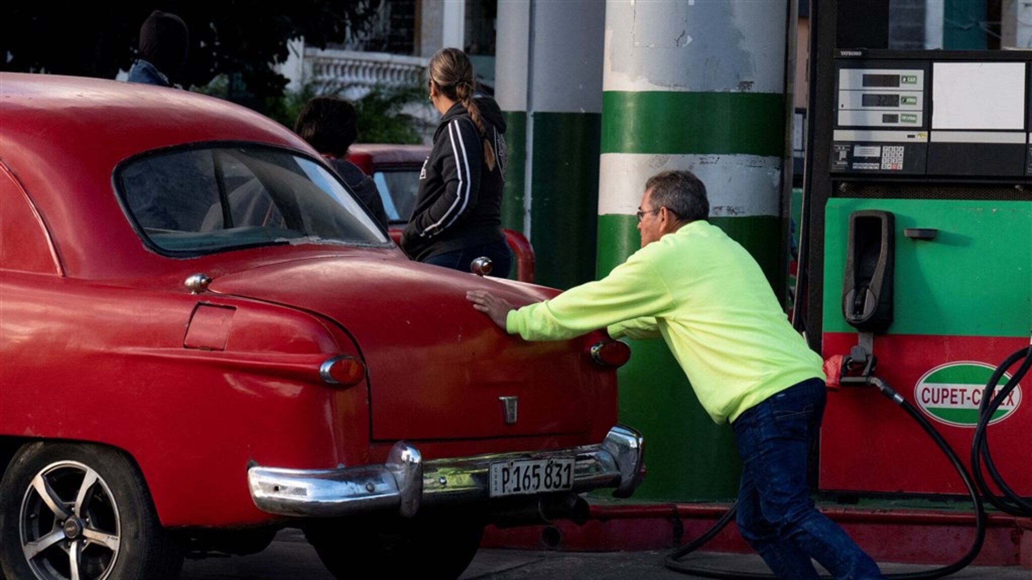 The price of gasoline in Cuba ranges from more than 1 to 6 euros per liter