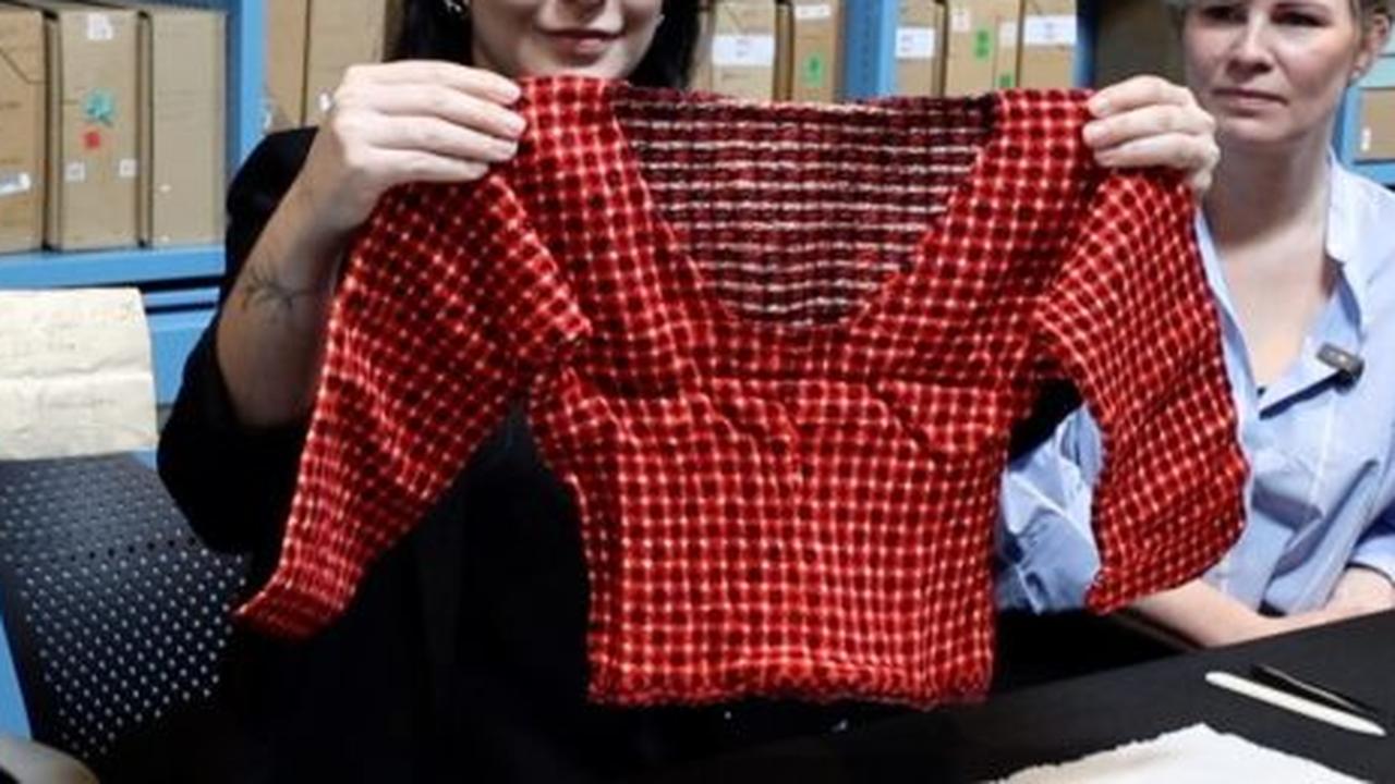 British archives find a ‘brand new’ 217-year-old jacket in a forgotten package  distinct