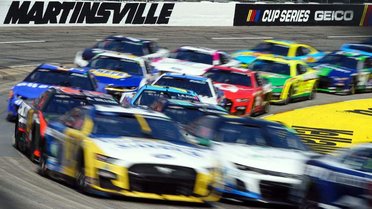 Martinsville start time, tv, live stream, lineup