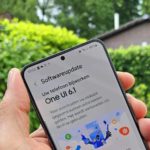 The battery still drains faster on Samsung phones with OneUI 6.1