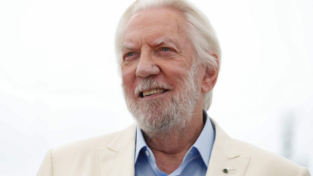 Actor Donald Sutherland (88), known for MASH and The Hunger Games, has died