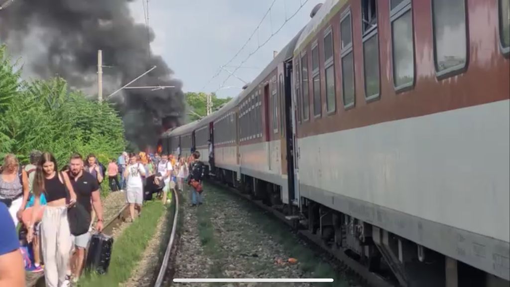 At least five killed in train, bus crash in Slovakia