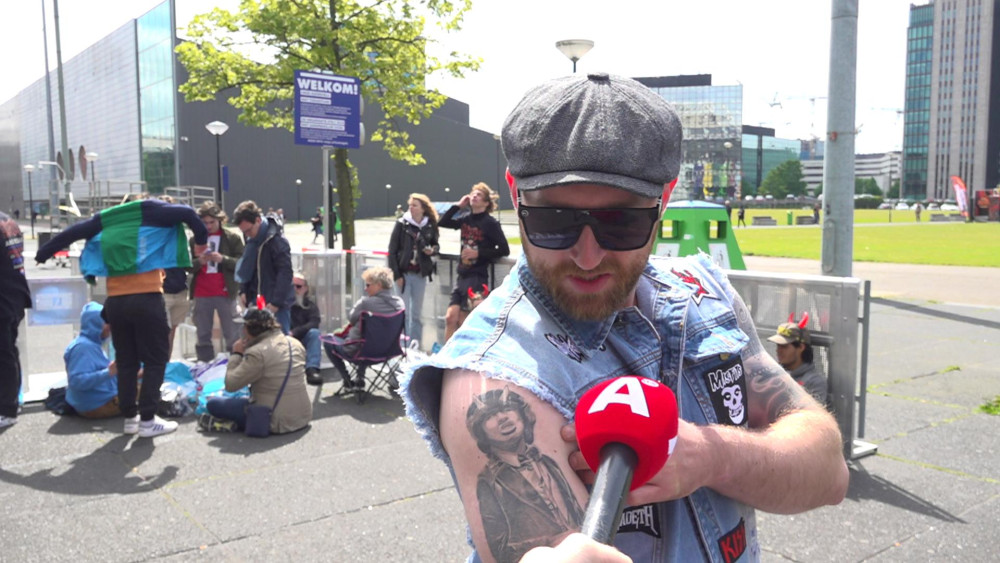 First AC/DC fans line up early for Arena concert: 'I can't wait'